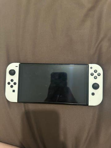 Nintendo - Switch - Switch oled avec pochette et vitre de, Nieuw