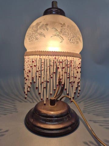 Antike Neukro Menden Tischleuchte – Vintage Nachttischlampe