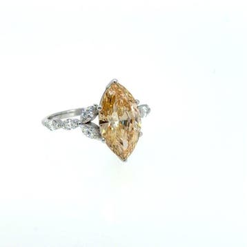 Ring - 14 karaat Witgoud - 4.02ct. tw. Geel Diamant (Fancy, Nieuw