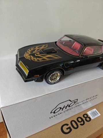 Otto Mobile 1:12 - Modelauto - Pontiac Firebird Trans Am -