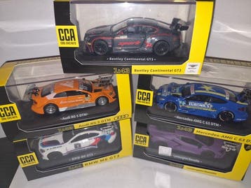 cca 1:43 - Model raceauto (5) - Audi RS 5 DTM; Bentley, Nieuw
