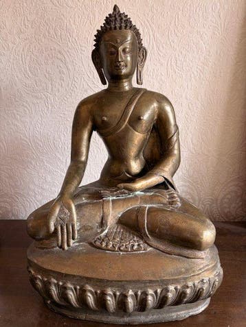 sculptuur, Boudha moitié du XX eme - Népal - 38.5 cm - Brons