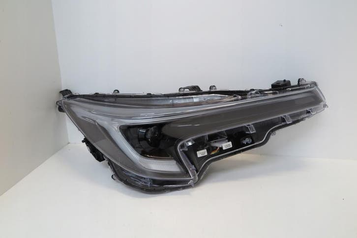 reflektor voor Toyota Corolla E21 lift 81110-02X20, Autos : Pièces & Accessoires, Éclairage, Envoi