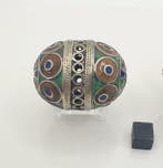 Lot de 2 boules Tagmout en métal argenté - Maroc - XXe, Antiquités & Art