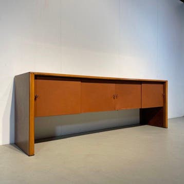 Stildomus - Tobia Scarpa, Afra Scarpa - Dressoir - Walnoot