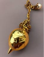 Het Ei van de Waarzegger: radiesthesie-pendel in