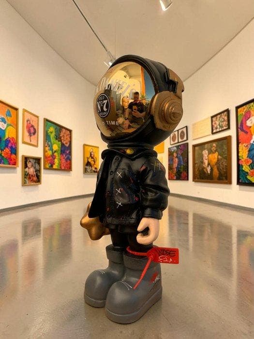 WASE - Beeldje - ASTRO JACK DANIEL’S CUSTOM - Hars, Antiek en Kunst, Kunst | Designobjecten