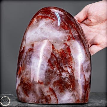 Quartz de feu en forme libre monumentale – Œuvre dart