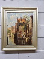 J. ten Houen (XX) - Stadsgezicht met zicht op de Wallen in, Antiek en Kunst, Kunst | Schilderijen | Klassiek