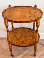 Bijzettafel - Gegoten messing, Taxus, Knoesthout, Faux Burr