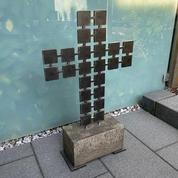 MO69 - sculptuur, KREUZ-24-Proto - 74 cm - Staal + Beton -
