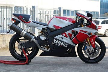 Yamaha - R7 - OW-02 - 1Km - NOS - 750 cc - 2004