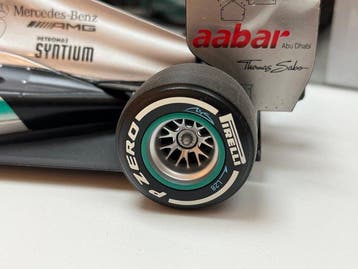 Minichamps 1:18 - Model raceauto - Mercedes AMG Petronas F1, Nieuw