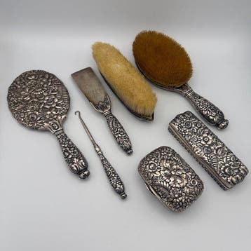Tiffany & Co. - Edward C. Moore - Kaptafelset (7) - Repoussé