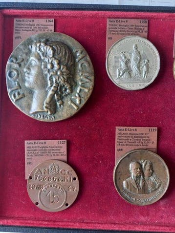 Italië. Lotto 7 medaglie (Zonder minimumprijs)