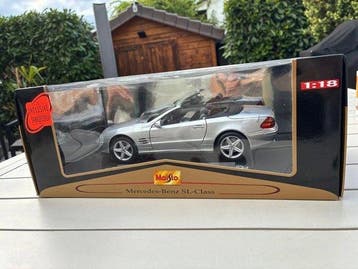 Maisto 1:18 - Modelauto - Mercedes-Benz SL-Class