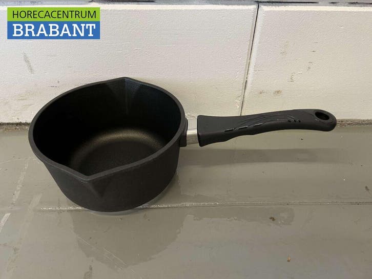 Casserole universelle EUROLUX en fonte 18 cm H 10 cm -, Zakelijke goederen, Horeca | Keukenapparatuur, Verzenden