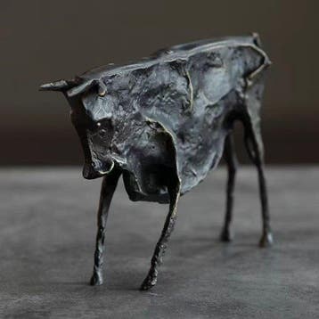 Sculpture, Cast Iron Bull Art Sculpture Decoration - 14 cm -