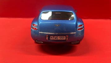BoS Models 1:18 - Model hatchback - Bentley Flying Star, Nieuw
