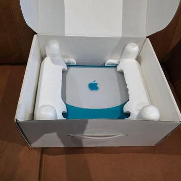 Apple iBook G3 Clamshell Blueberry 300 MHz - Macintosh - In