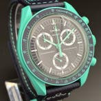 Omega x Swatch - MoonSwatch - Mission on Earth - Sans prix, Handtassen en Accessoires, Horloges | Heren, Nieuw