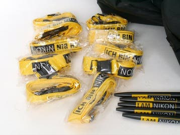 Nikon Nikon Fan Paket Super Set Digitale reflex camera, Nieuw