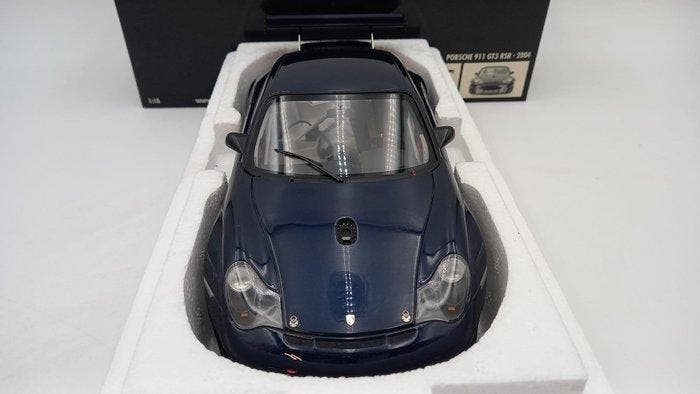 Minichamps 1:18 - Modelauto - Porsche 911 GT3 RSR ALMS 2004, Hobby en Vrije tijd, Modelauto's | 1:5 tot 1:12