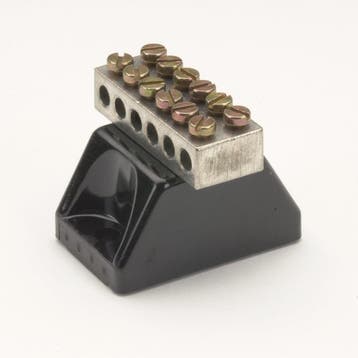 EATON INDUSTRIES Bornier de Distribution A - 1015918, Bricolage & Construction, Verzenden