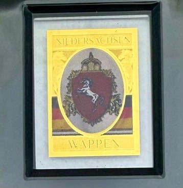 Tchad. 3000 Francs Wappen Niedersachsen & Wurttemberg, 2 x, Postzegels en Munten