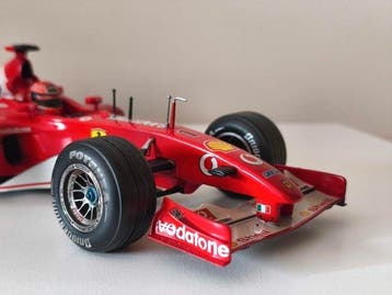 Hot Wheels 1:18 - Voiture miniature - Ferrari F2002