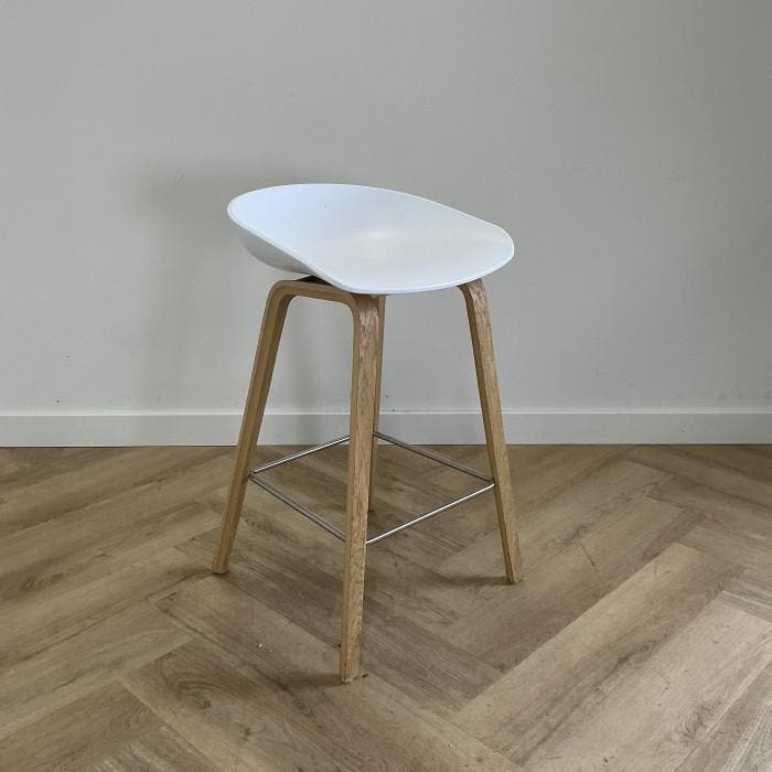 HAY About a Stool AAS32 barkruk van Hee Welling, zithoogte, Maison & Meubles, Tabourets de bar