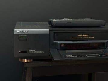 Sony SLV-E811 High-End VHS Hi-Fi Stereo VCR Deck - DA Pro 4