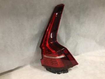 Volvo V60 II 18- rechter LED achterlicht Europa 32291359, Verzenden