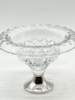 No reserve-Twee grote geslepen kristallen Presenteer Coupe’s