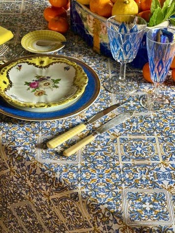 Klassiek geprint tafellaken voor ruime tafels. Decoratieve