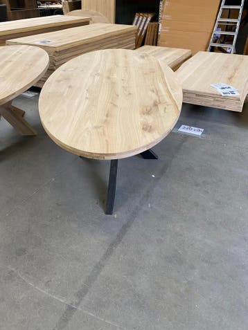 Aerts massief eiken, eettafel, ovaal + spinpoot (A-keuze), Huis en Inrichting, Nieuw, Eikenhout