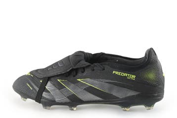 Adidas Voetbalschoenen in maat 44 Zwart, Vêtements | Hommes, Chaussures, Verzenden