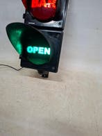 Groen pol - Stoplicht - PVC - Stoplicht bar/open, Antiek en Kunst