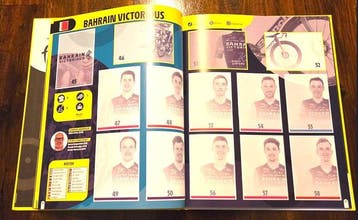 2026 Panini limited hardcover + Complete losse stickerset -, Collections, Autocollants