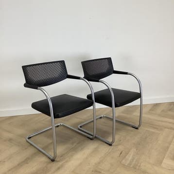 Complete Design set van 4x Vitra Visasoft Visavis, Huis en Inrichting, Stoelen, Gebruikt, Zwart, Eén