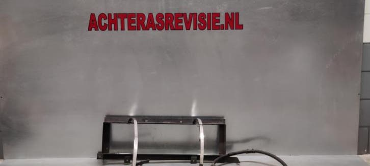 Beugel voor een LPG tank, komt uit een Opel Ascona A /Man..., Auto-onderdelen, Interieur en Bekleding, Gebruikt, Opel, Verzenden