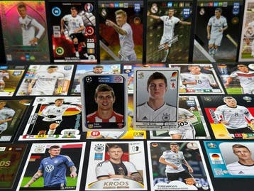 Panini - Toni Kroos - 26x Stickers & Cards - Bayern München, Nieuw
