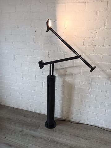 Artemide - Richard Sapper - Tizio - Lamp - Plastic, Metaal