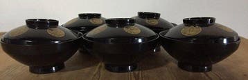 Set of 5 Vintage Japanese Lacquerware Bowls with Lids - Gold