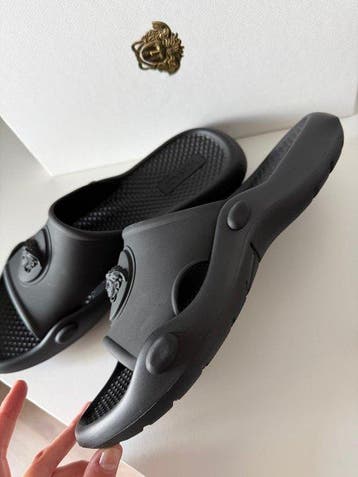Versace - Chaussons - Taille : EU 44 - Neuf dans sa boîte