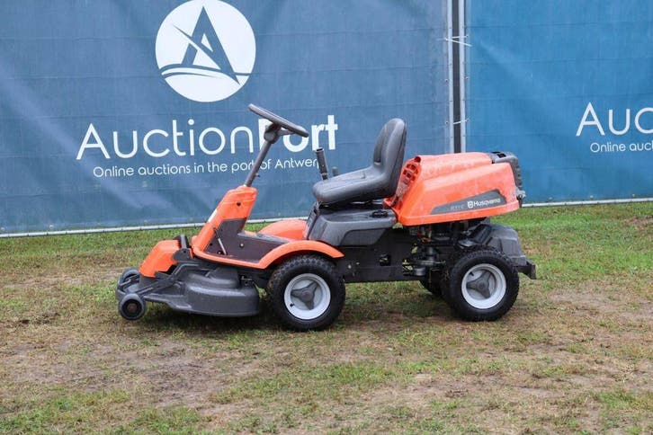 Veiling: Zitmaaier Husqvarna R11C Benzine 13.5pk, Jardin & Terrasse, Tondeuses autoportées, Enlèvement