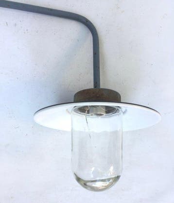 BH5 - Wandlamp - Glas en metaal - Vintage Industriële, Antiek en Kunst