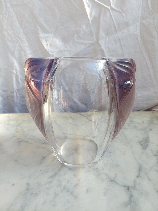 Lalique - Marie-Claude Lalique - Vaas - klematissen -, Antiek en Kunst, Antiek | Glaswerk en Kristal