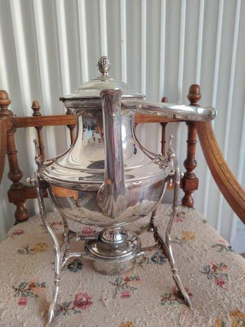 Waterkoker op standaard en brander (3) - Metaal