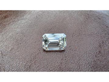 Veiling - Diamant emerald 1.50 crt ( IGI gecertificeerd ), Handtassen en Accessoires, Nieuw